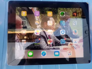 Apple iPad 3 Wi-Fi + Cellular 64 GB Gray