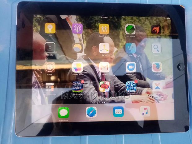 Apple iPad 3 Wi-Fi + Cellular 64 GB Gray - thumbnail 3