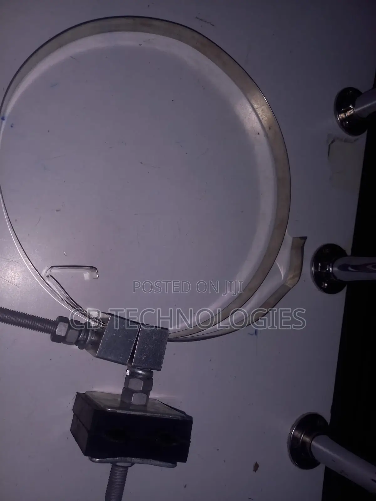 Downlead Clamp Adjustable for Pole for ADSS and OPGW