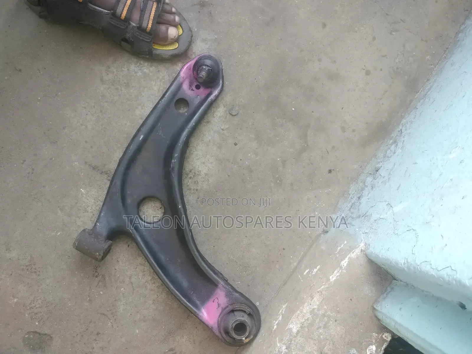 Toyota Fielder 161 Lower Control Arms