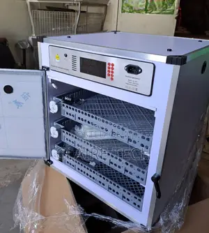 204 Eggs Incubator