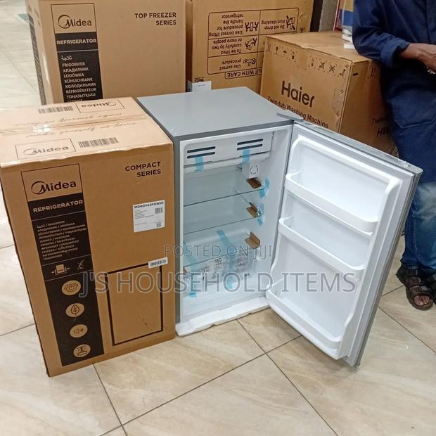 Keep Your Food Fresh With the Midea 93L Single Door Fridge