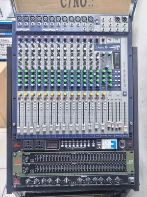 Soundcraft Signature-16 Plain Mixer/Eq Crossover Pre-Amps