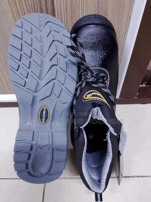 Ultimate Plus Protective Boots - thumbnail 2