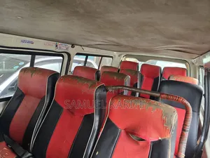 Toyota HiAce 2014 White