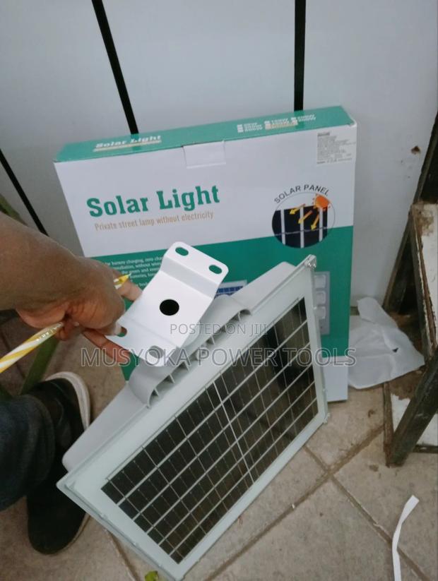 1000watts Solar Street Light - thumbnail 2