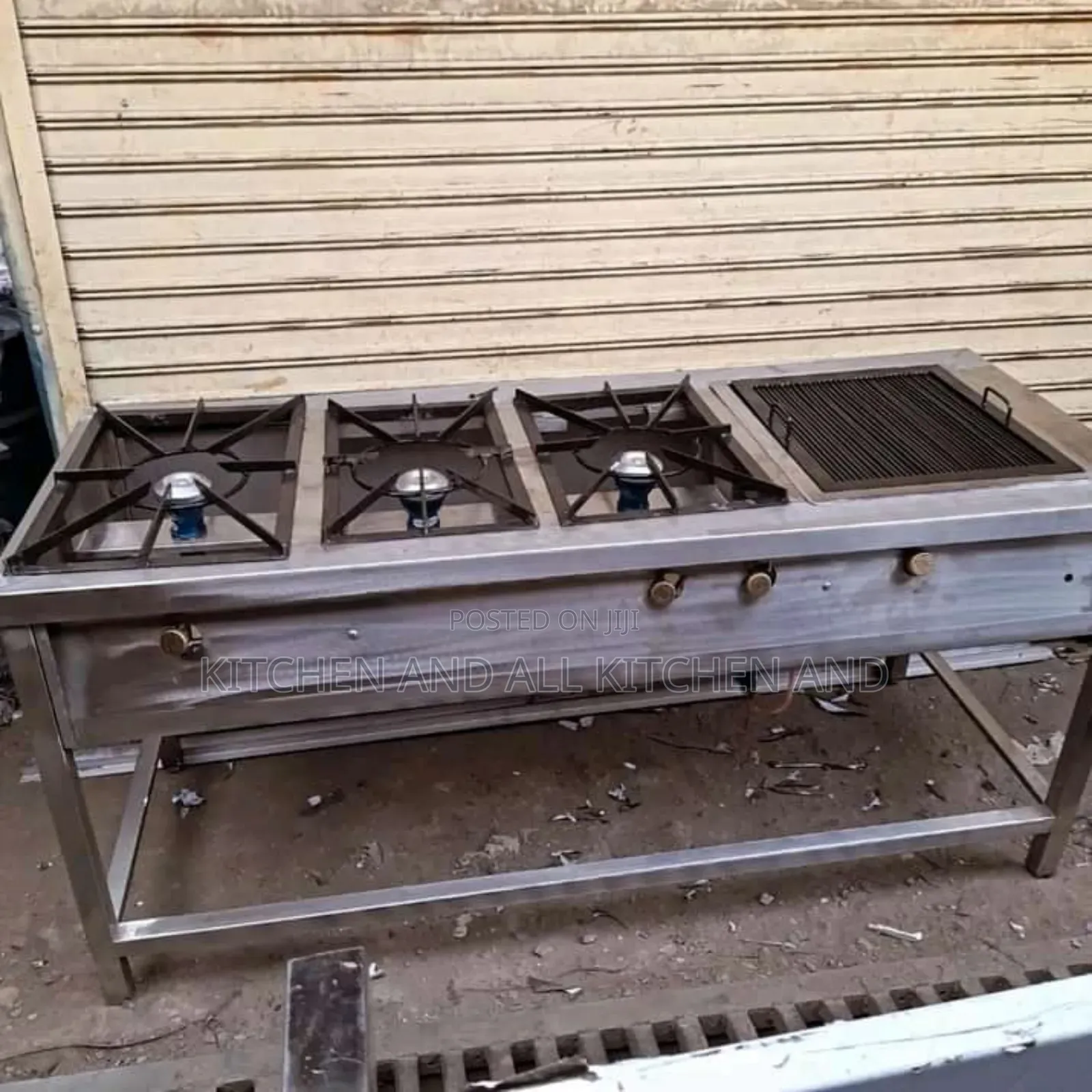 Combined Grill and 3 Burners Gas Cooker