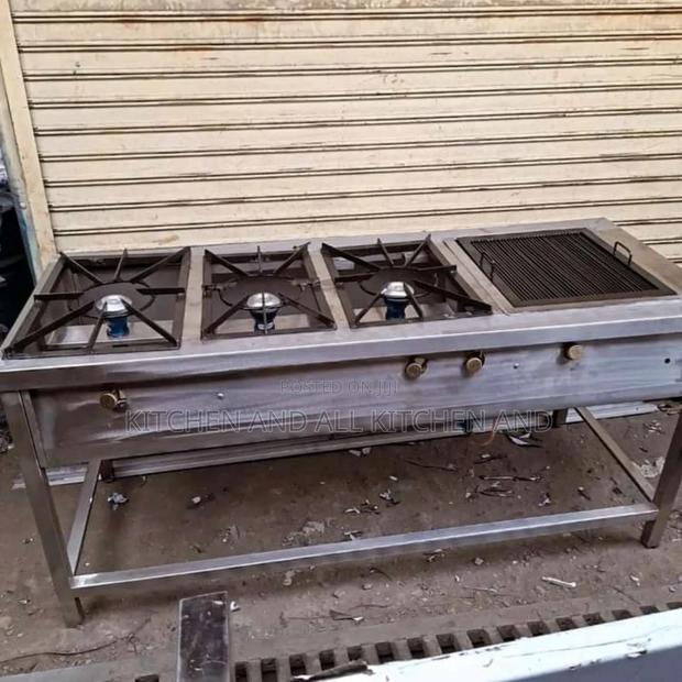 Combined Grill and 3 Burners Gas Cooker