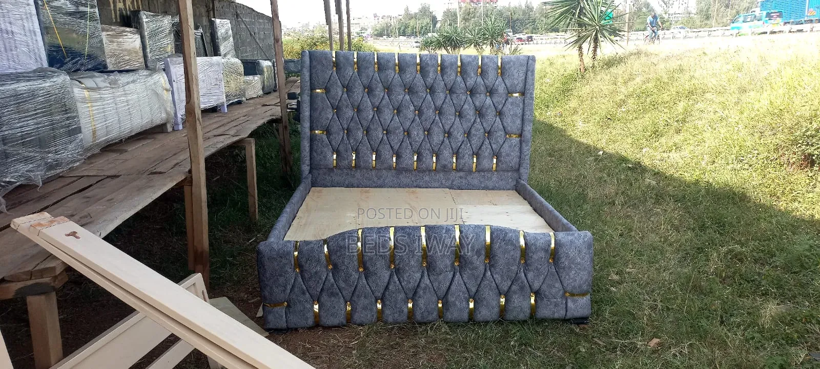 Grey Diamond 6x6 Chester Bed
