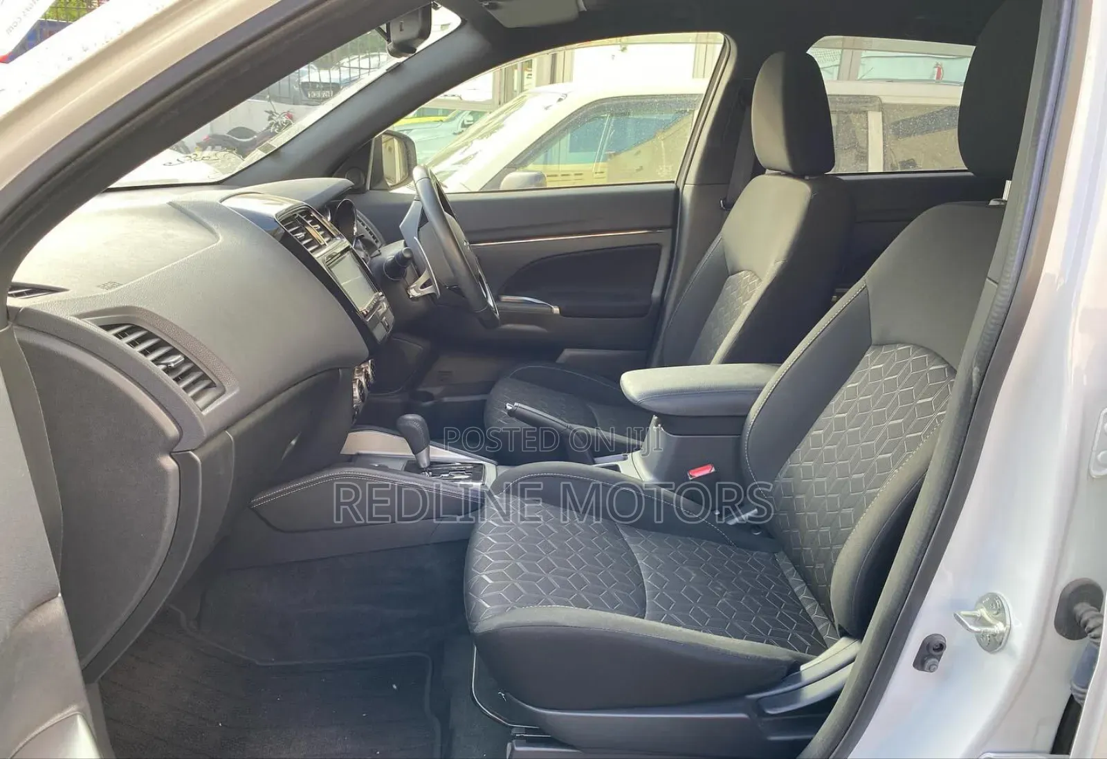 Mitsubishi RVR 2021 Pearl