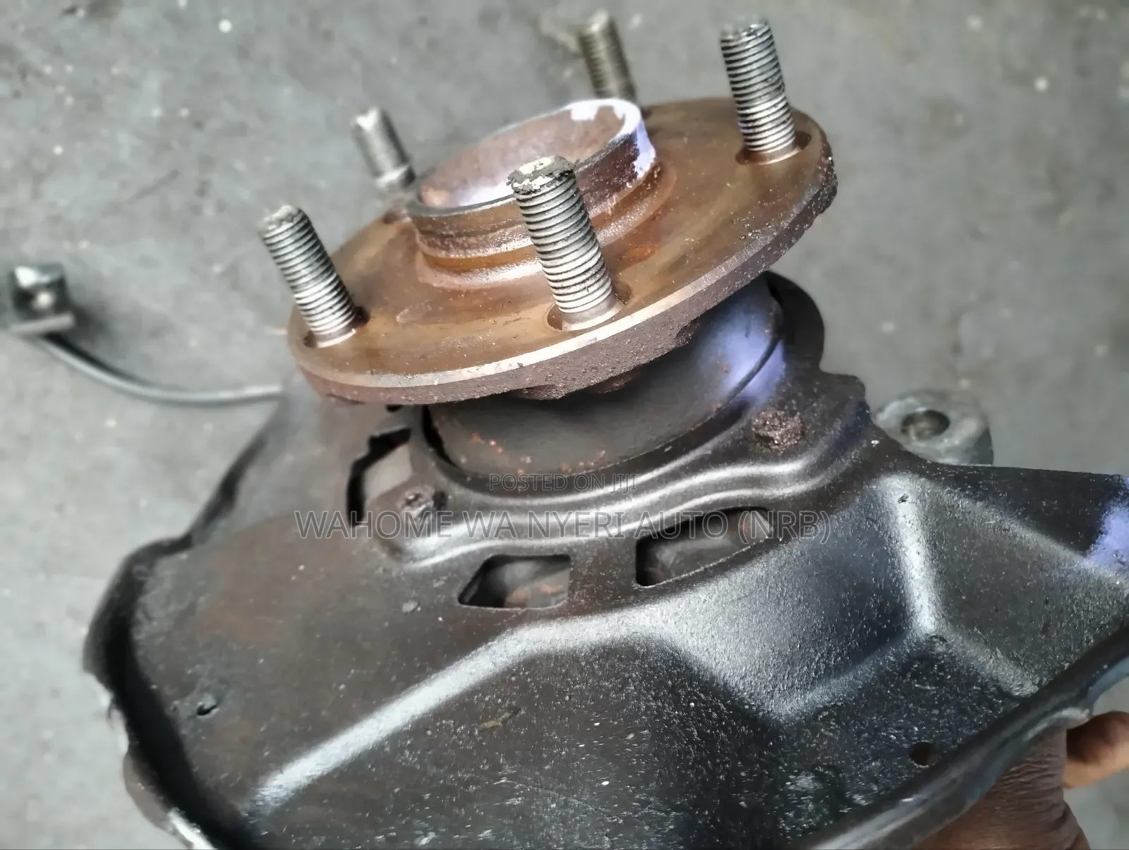 Front Hub Vigo