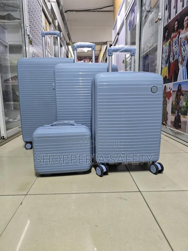 Luxurious Unbreakable Travel Bag - thumbnail 2