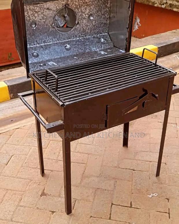 Medium BBQ Grill - main view