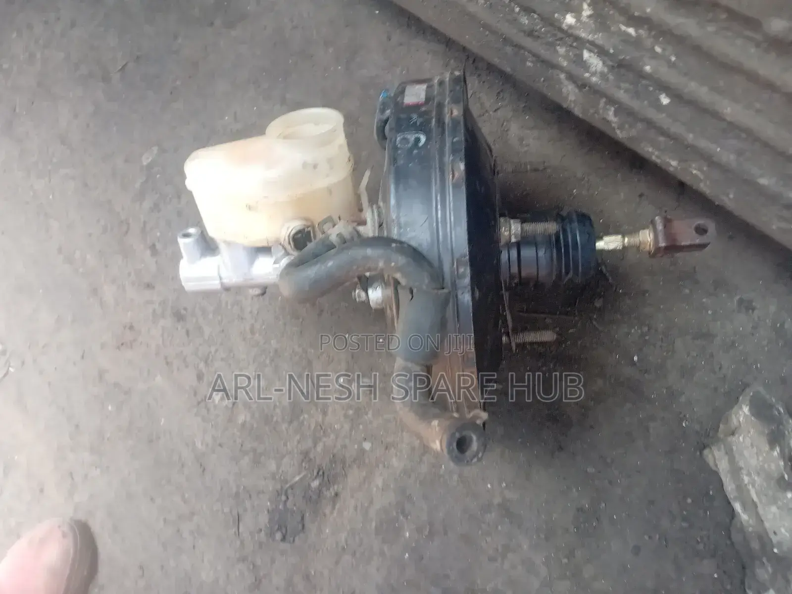 Toyota Premio Old Model Break Booster Master Cylinder