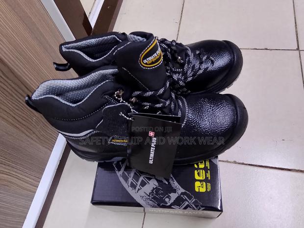 Quality Safety Boots - main view
