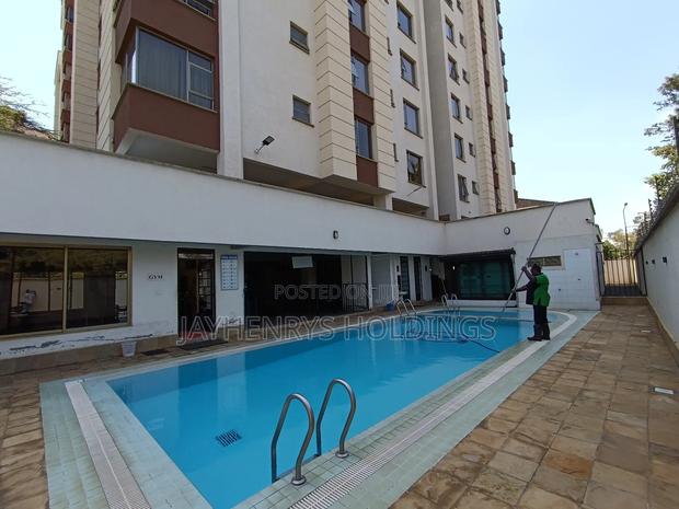 3bdrm Apartment in Roysambu for sale - main view