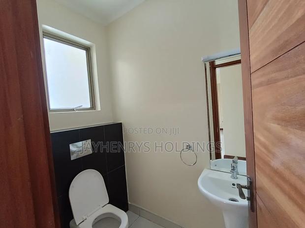 3bdrm Apartment in Roysambu for sale - thumbnail 11