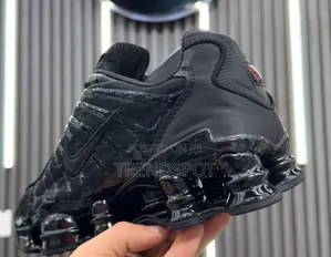 Nike Shox Tl Size 39______45. P