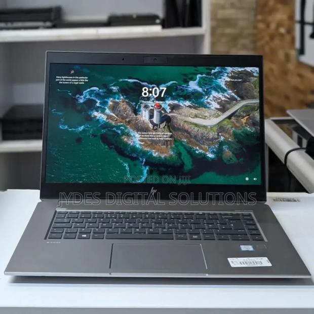 Laptop HP ZBook Studio G5 32GB Intel Core I7 SSD 512GB - thumbnail 2