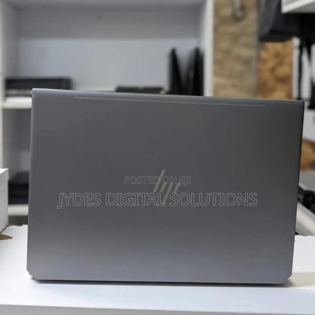 Laptop HP ZBook Studio G5 32GB Intel Core I7 SSD 512GB - thumbnail 3
