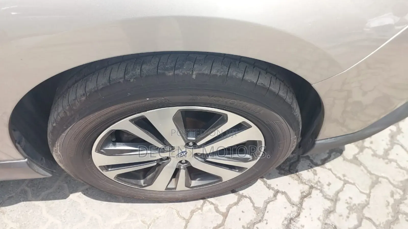 Subaru Outback 2.5i Premium AWD 2018 Gold