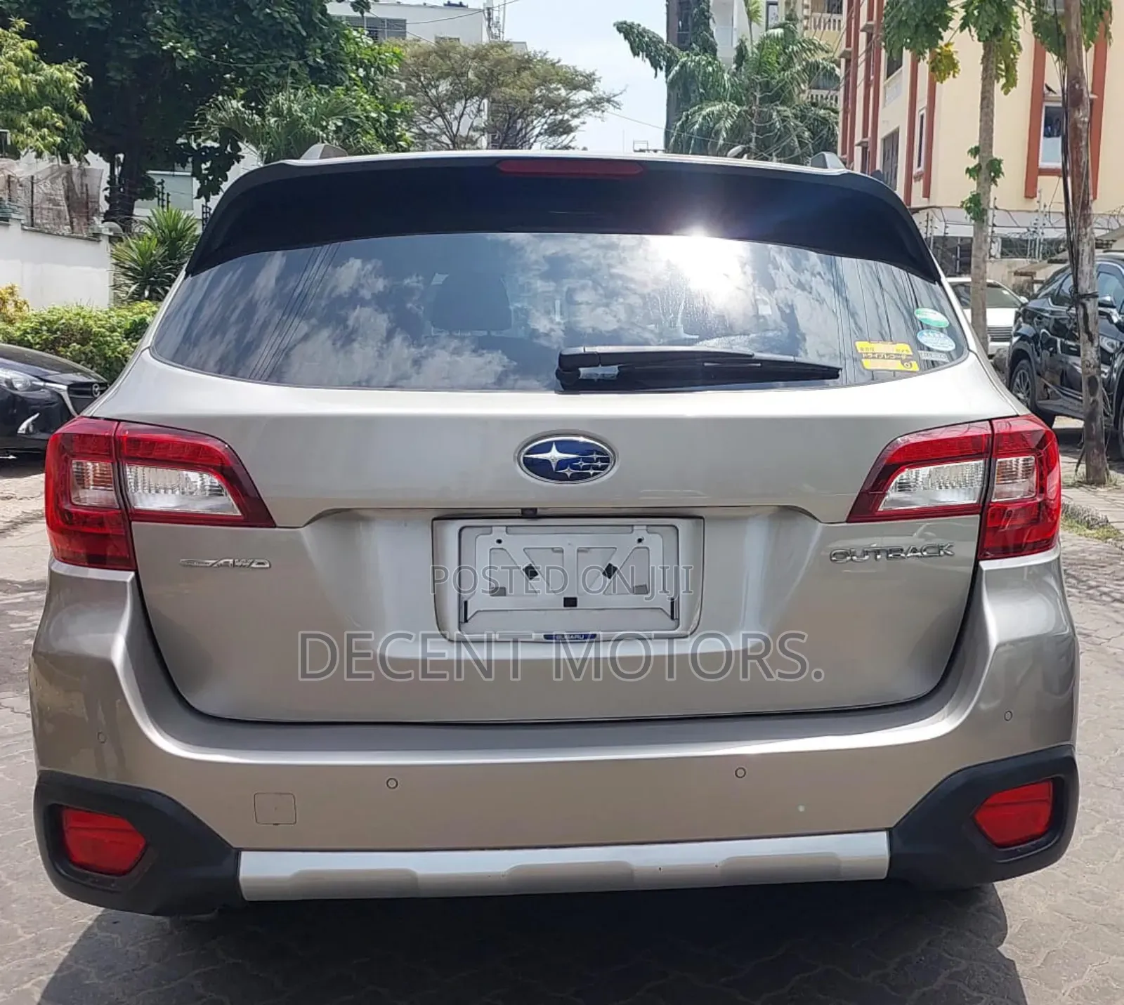 Subaru Outback 2.5i Premium AWD 2018 Gold