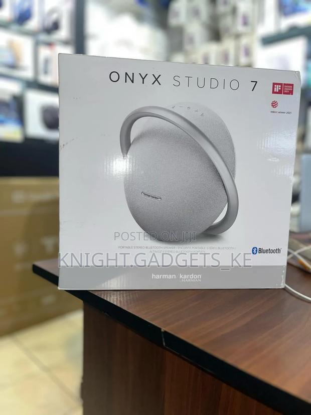 Onyx Studio Seven - main view