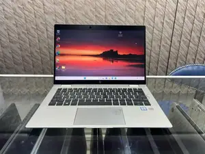 Laptop HP EliteBook 1030 8GB Intel Core I5 SSD 256GB