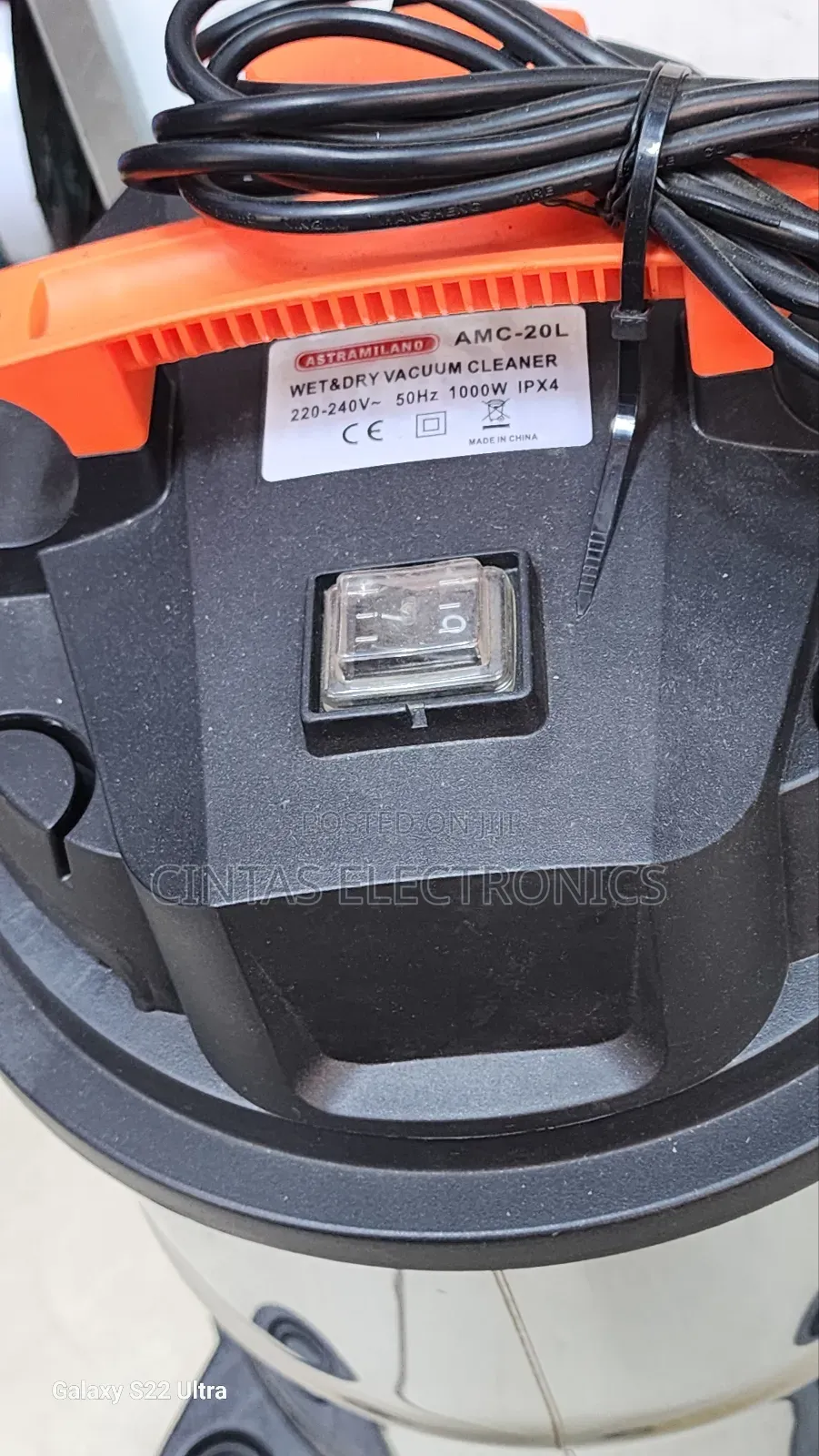 Astramilano AMC Wet and Dry Vacuum Cleaner 1000W