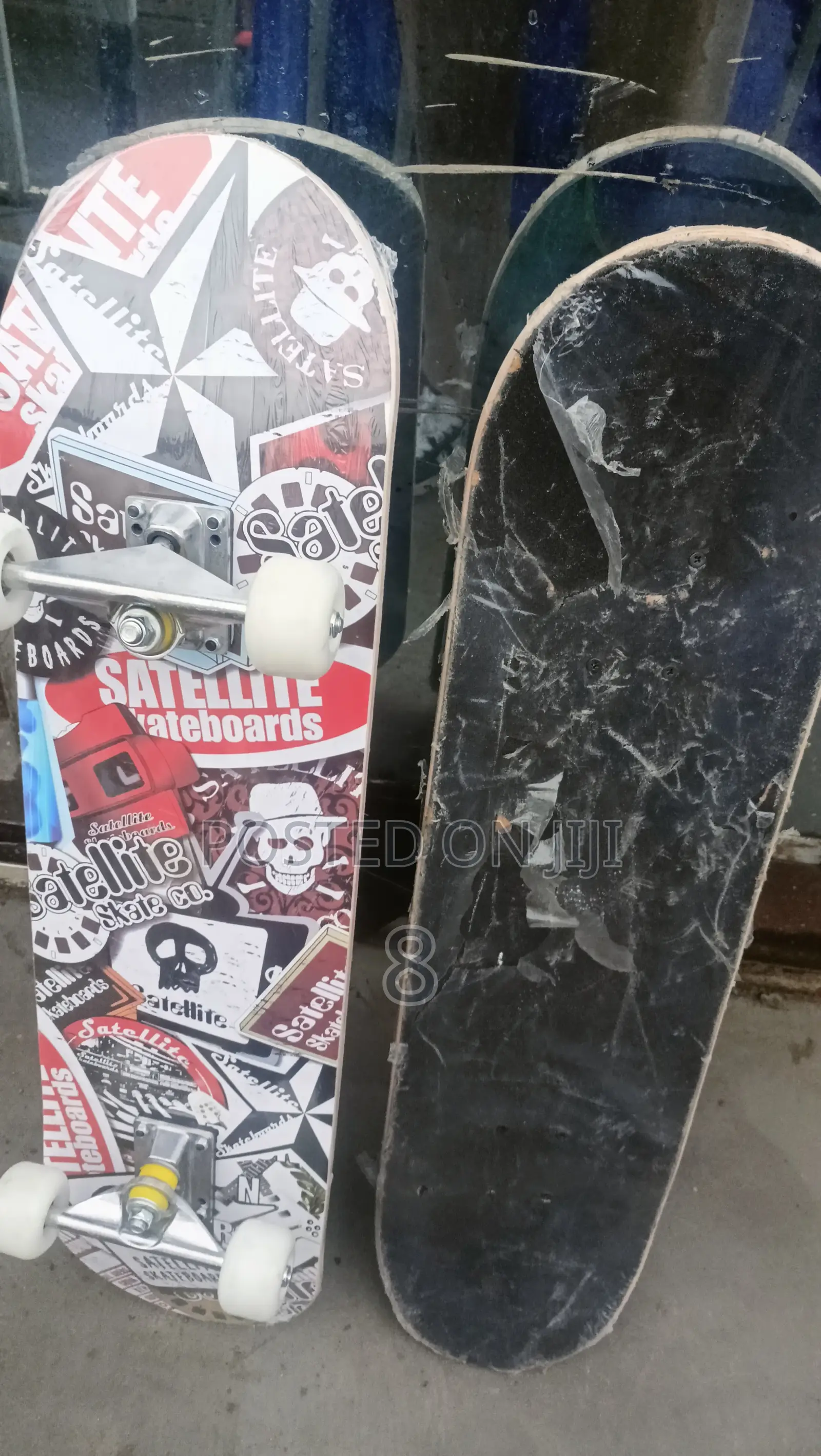 Stylish Adult Skateboard – Designed for Effortless Riding