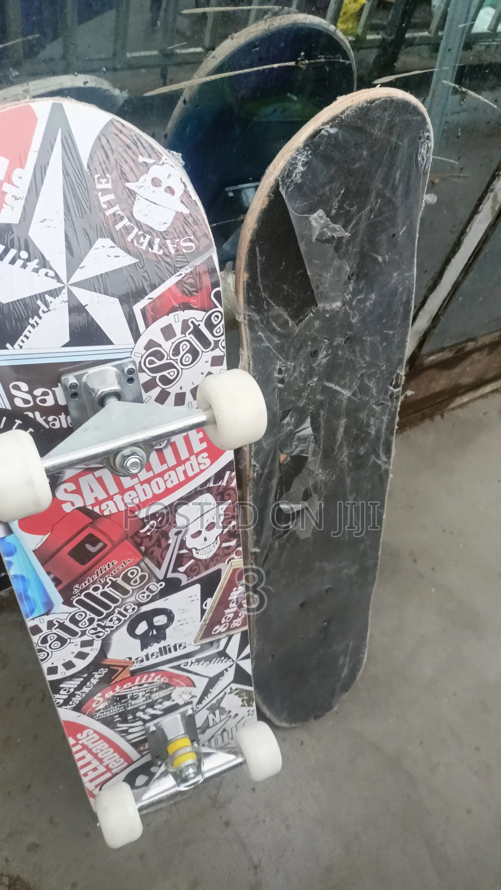 Stylish Adult Skateboard – Designed for Effortless Riding