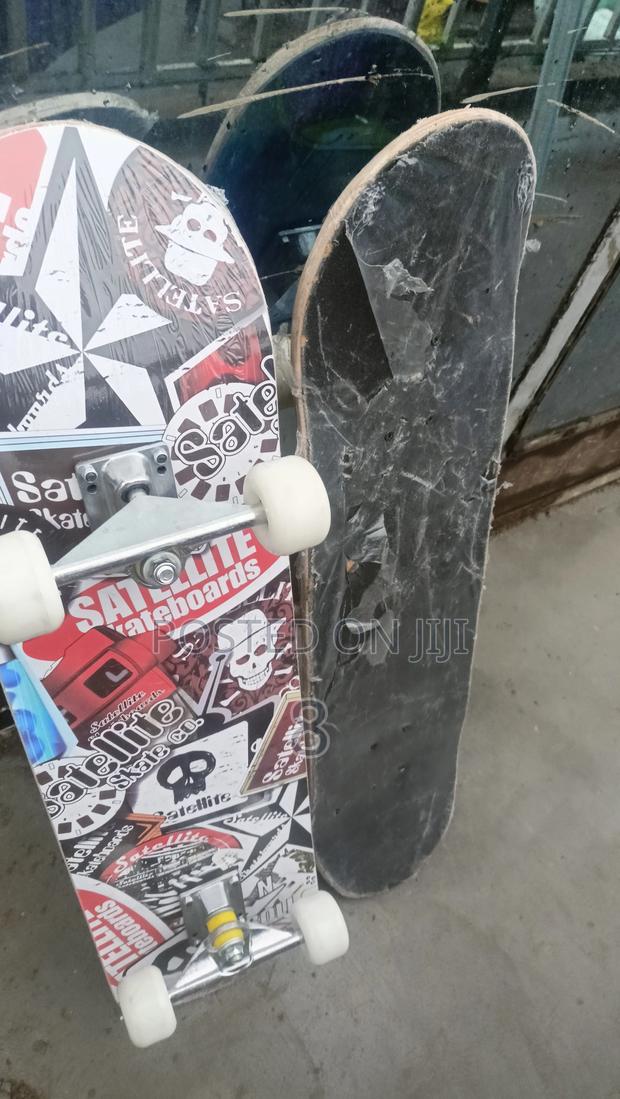 Stylish Adult Skateboard – Designed for Effortless Riding - thumbnail 2