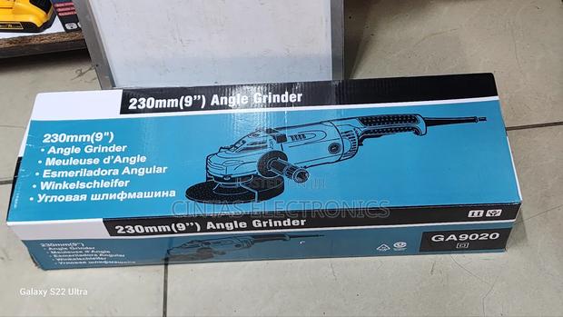 Makita GA9020 Angle Grinder 230mm(9") - thumbnail 2