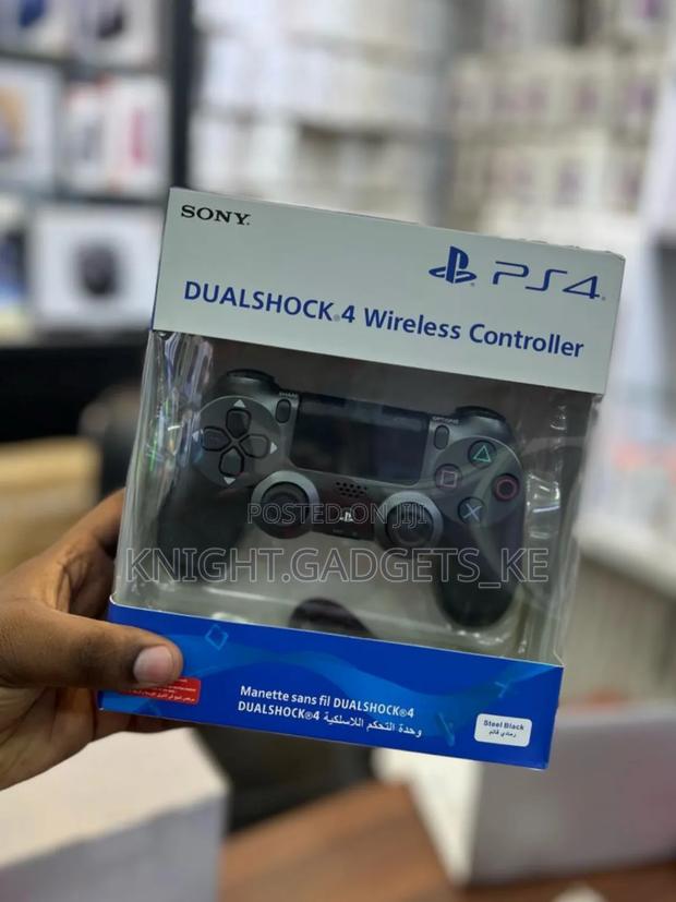 Sony Ps4 Wireless Controller - main view