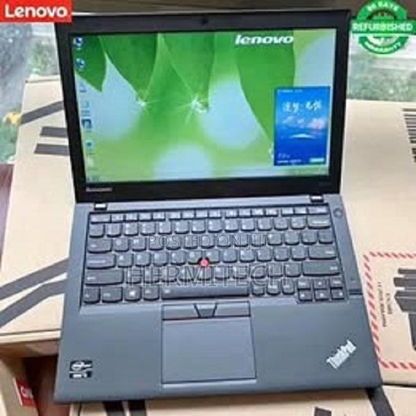 Laptop Lenovo ThinkPad X270 8GB Intel Core I5 SSD 256GB - main view