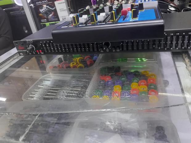 Single Eq DBX With 4channel Plain Mixer - main view