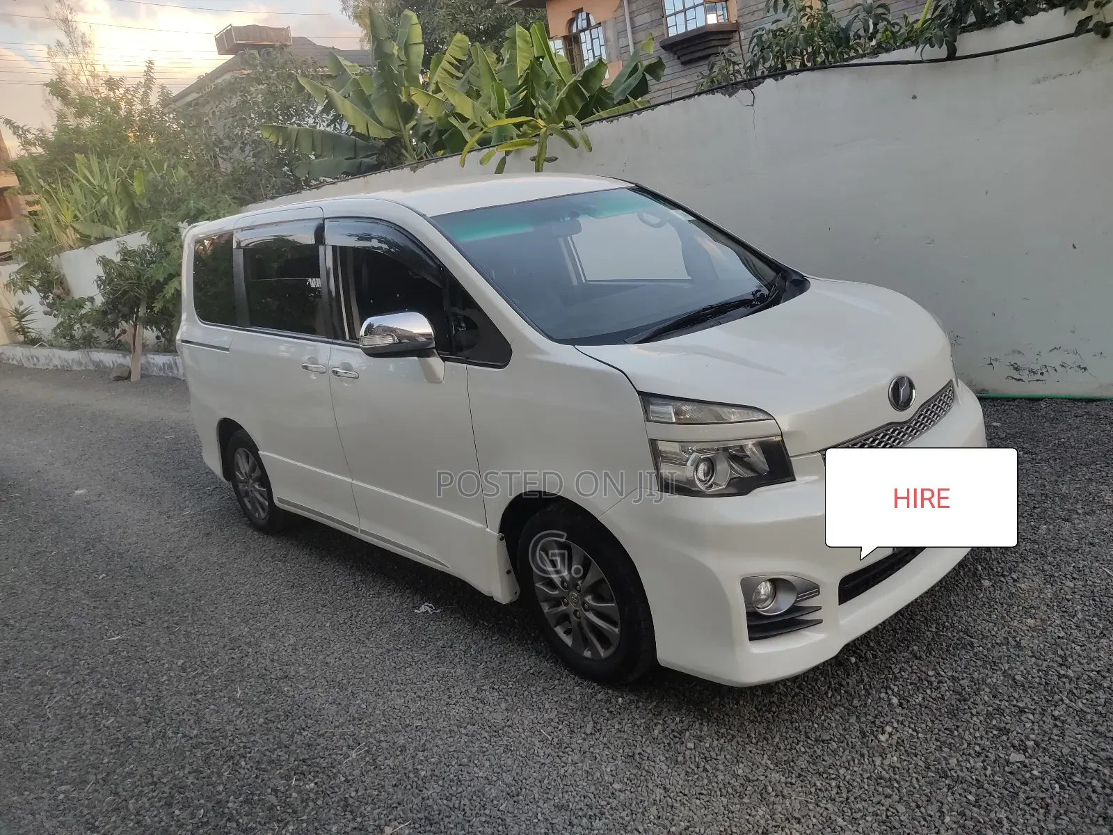 Chauffeured Noah/Voxy Car Hire