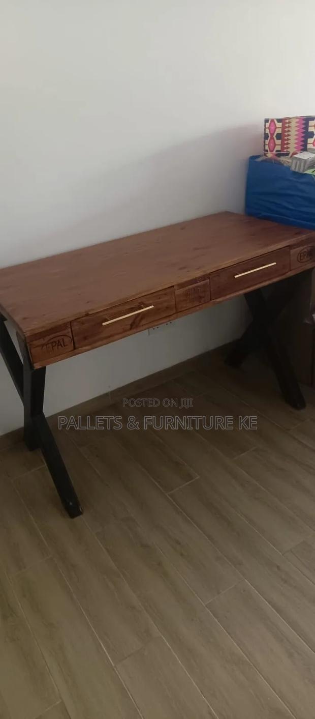Cypress Forge Desk - main view