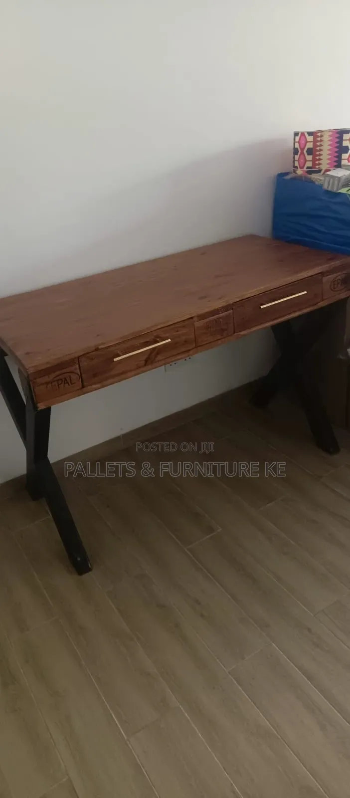 Cypress Forge Desk