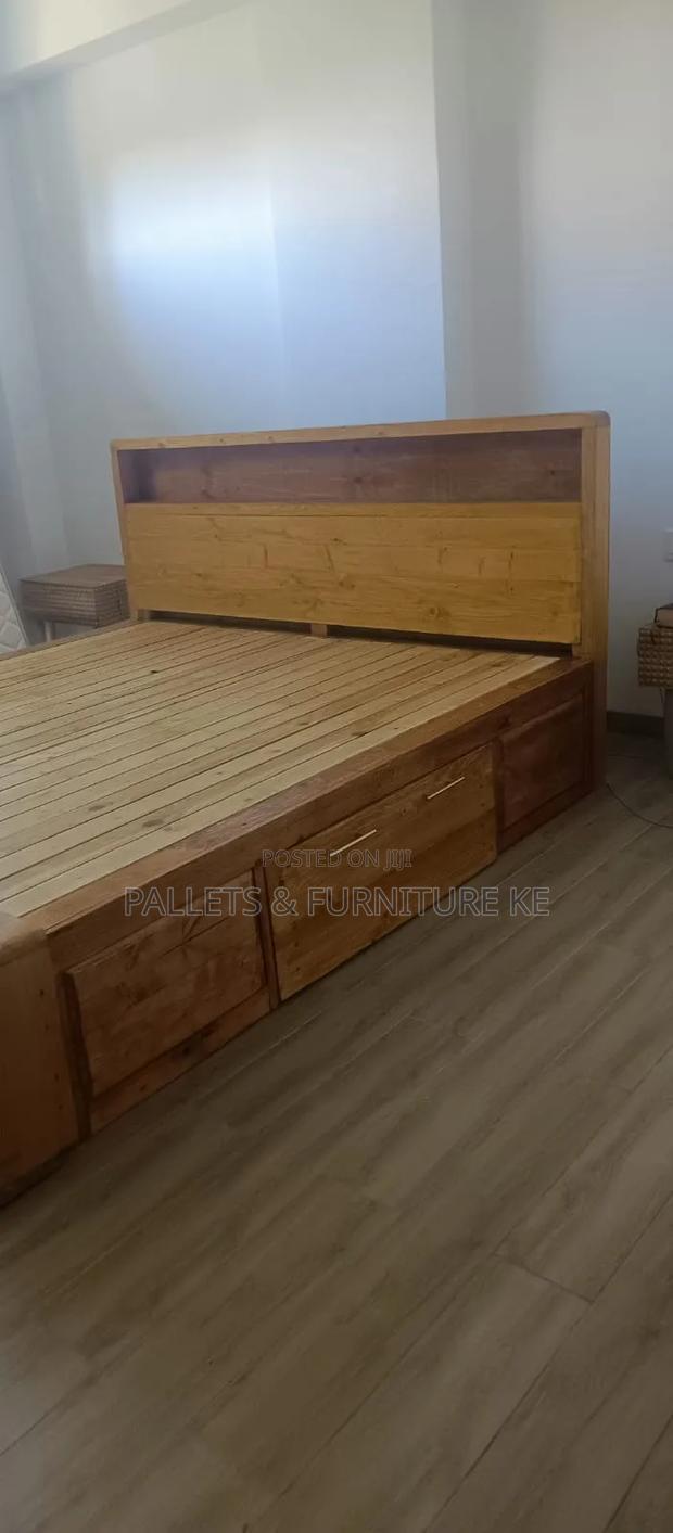 Farmhouse Classic Bed - main view