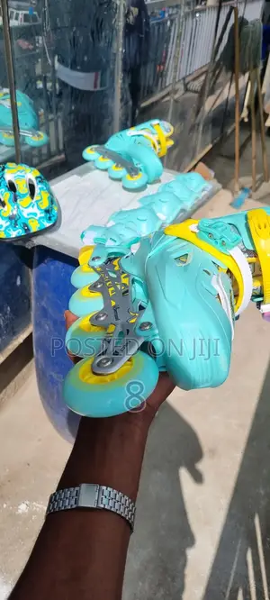 Stylish Kids’ Inline Skates – Full Set for Fun and Safety