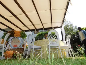 Adults Chiavari Chairs Table Arrangements