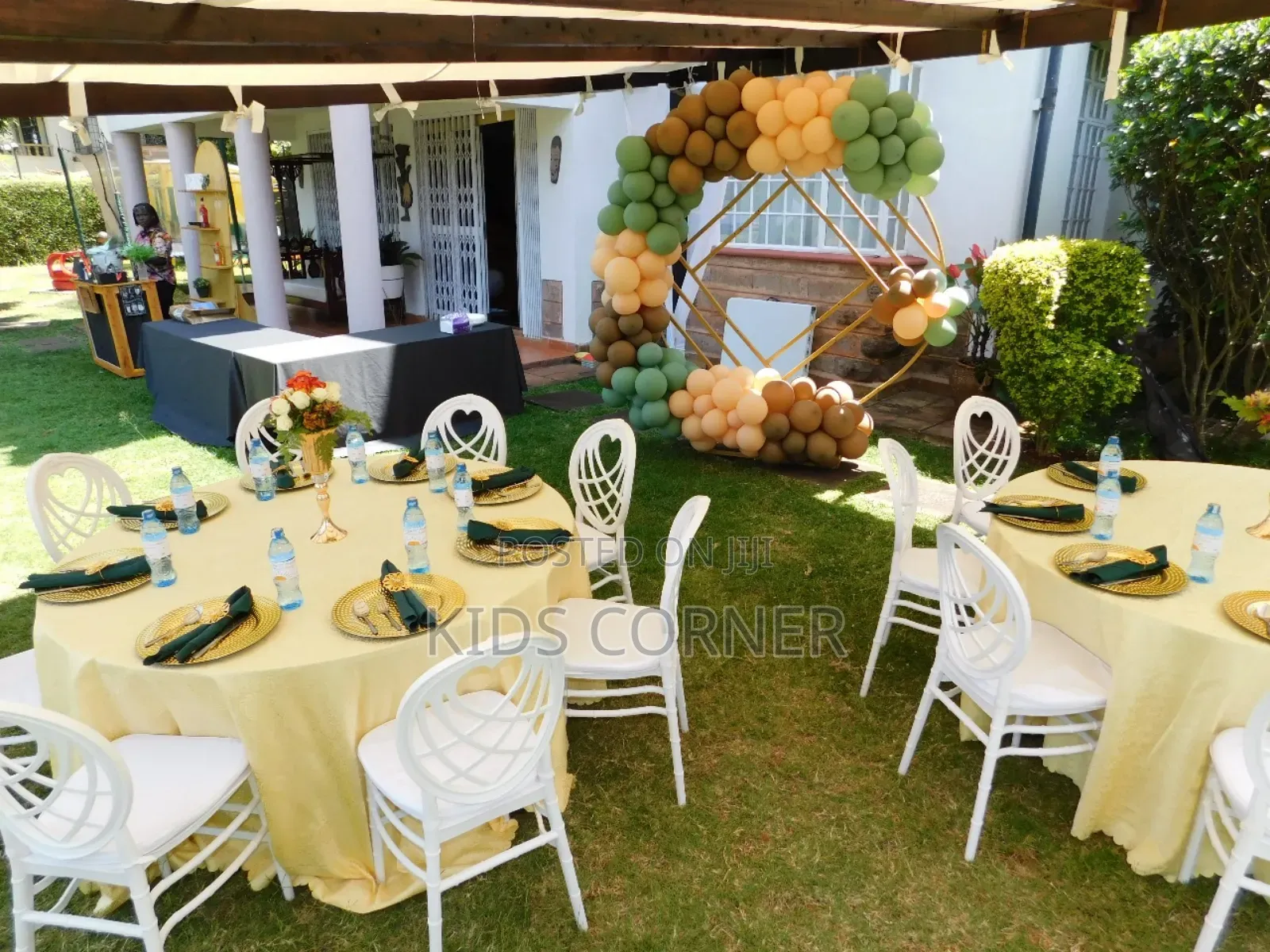 Adults Chiavari Chairs Table Arrangements