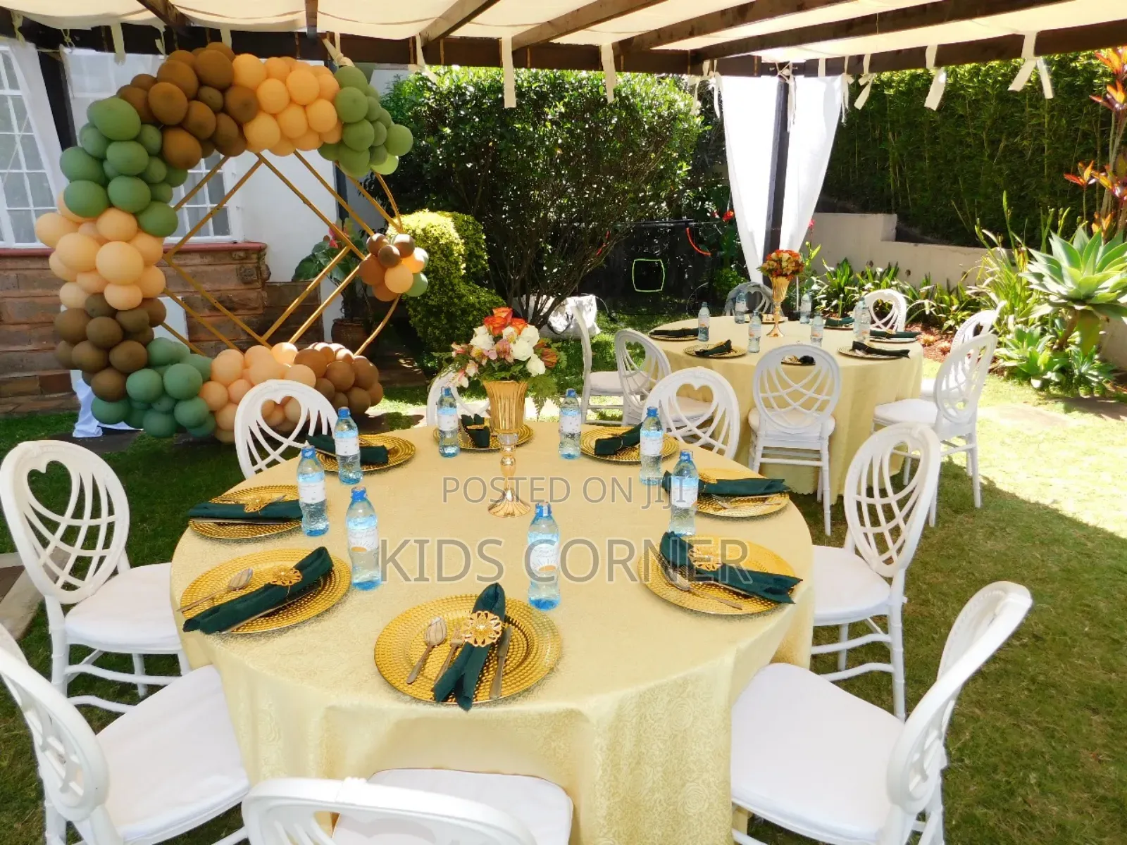 Adults Chiavari Chairs Table Arrangements