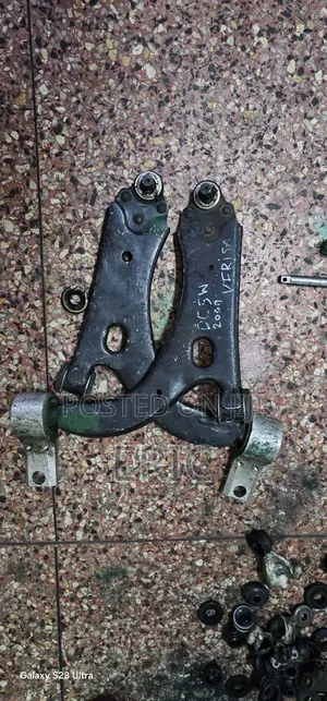 Demio 2005 Front Arms
