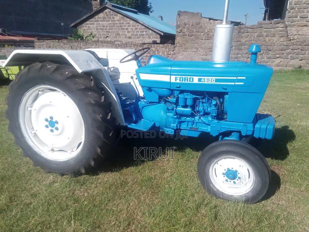 Ford 4600 Tractor