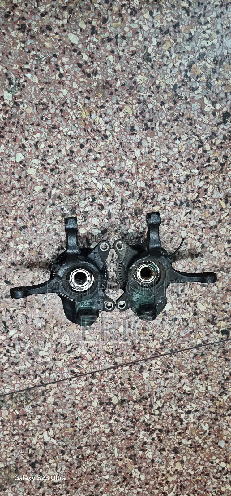Suzuki SWFT 2012 Front Hub