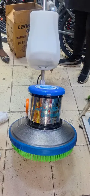 Commercial Floor Scrumber