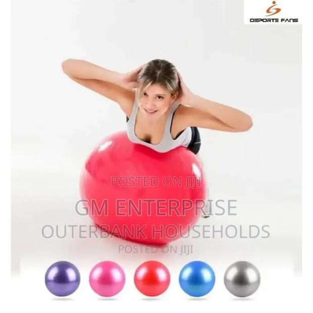 75cm Diameter Exercise Yoga Ball With Free Pump