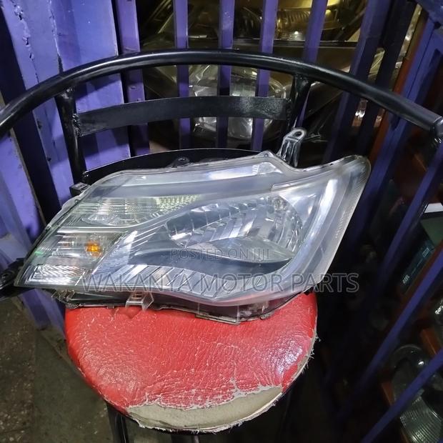 Toyota Corolla Fielder/Axio 161 NON Xenon Headlamp, Ex Japan - thumbnail 3